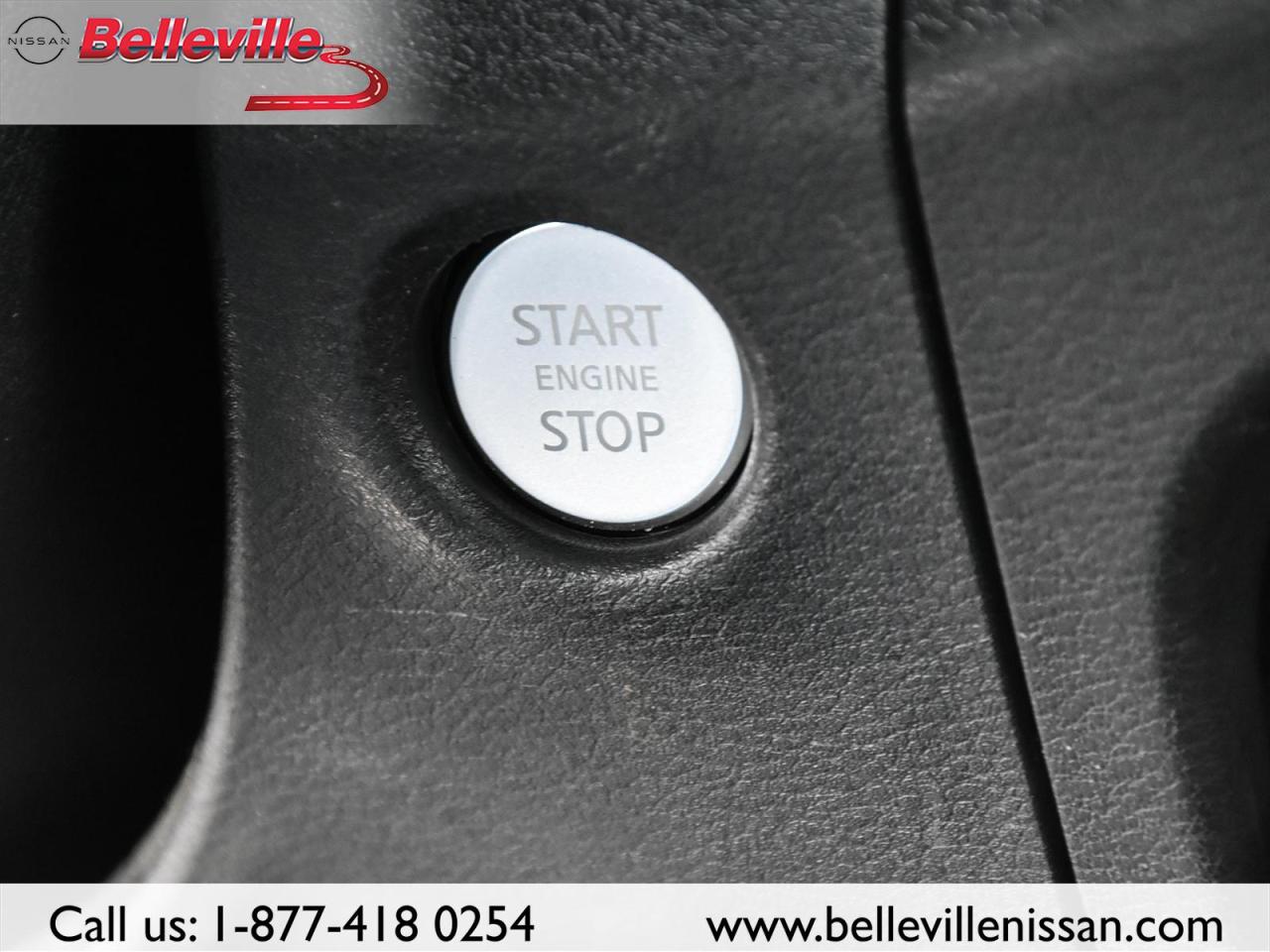 2022 Nissan Frontier Crew Cab PRO-4X- EXT WARRANTY, 2 SETS OF TIRES Photo