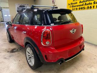 2012 MINI Cooper Countryman S - Photo #4