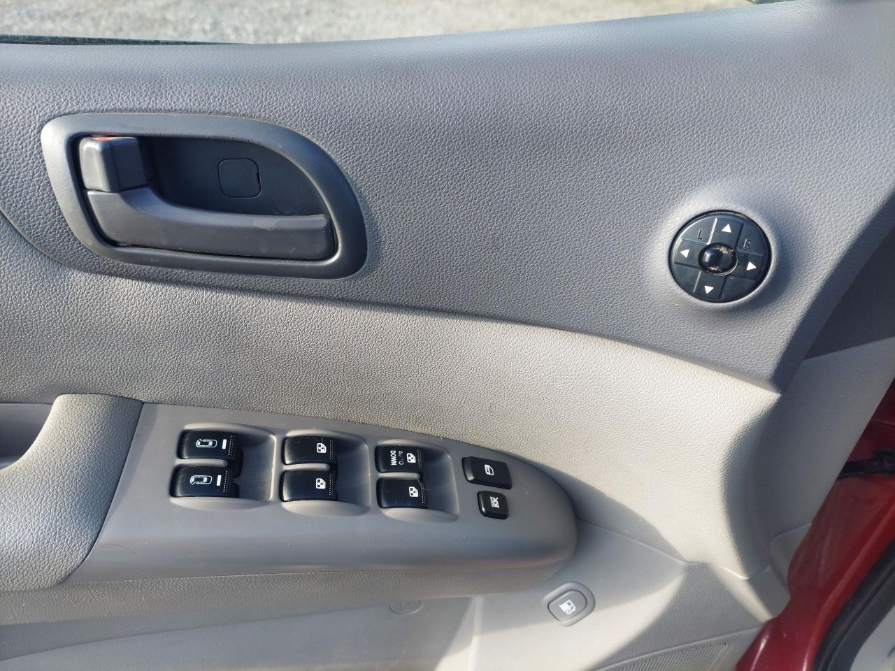 2014 Kia Sedona 4dr Wgn LX Convenience - Photo #13