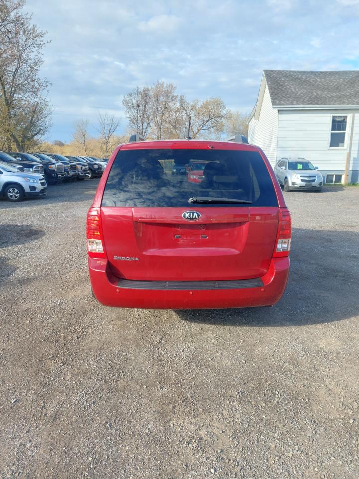 2014 Kia Sedona 4dr Wgn LX Convenience - Photo #4