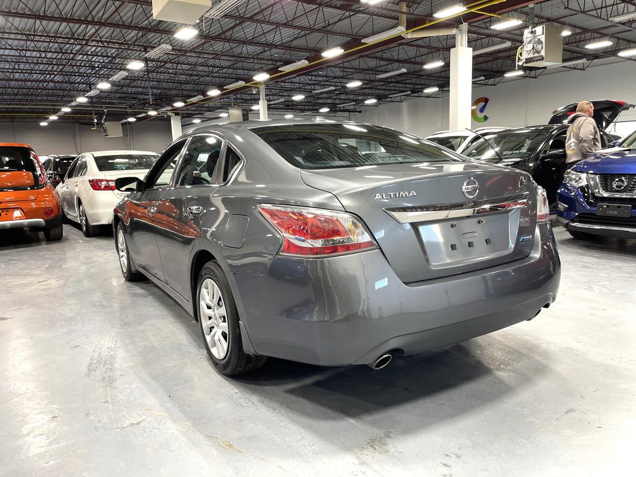 2015 Nissan Altima 2.5 S Photo2