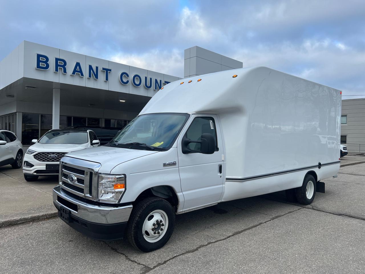 New 2024 Ford F-450 E-450 DRW 176