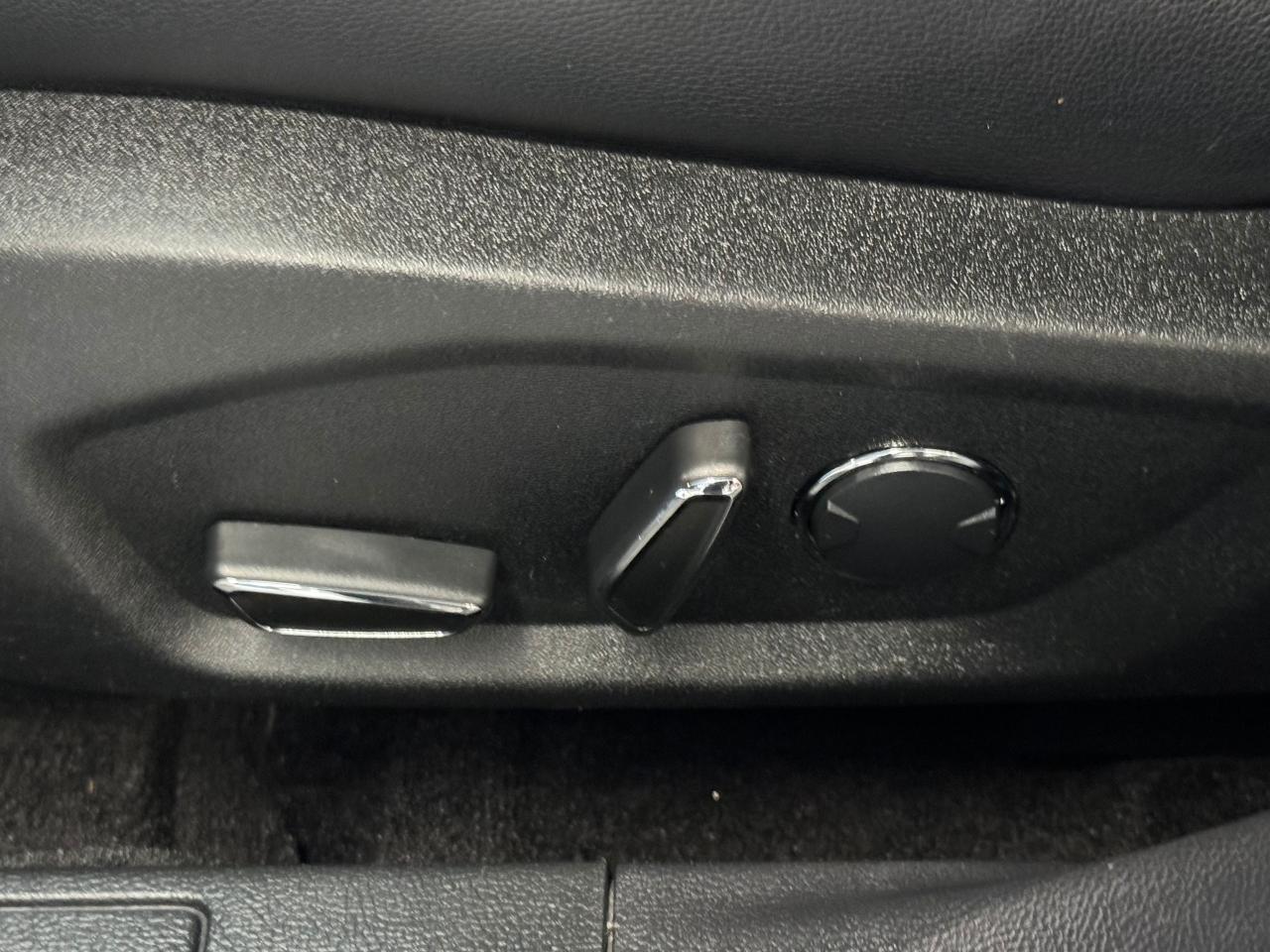 2018 Ford Fusion Energi SE+GPS+Camera+Heated Leather+New Tires+CLEANCARFAX - Photo #45
