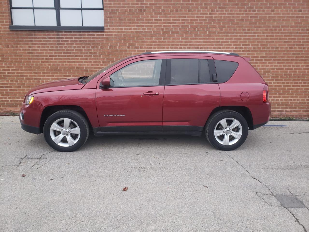 2016 Jeep Compass 4WD 4dr High Altitude, 1 Owner, NO Accidents, Photo4