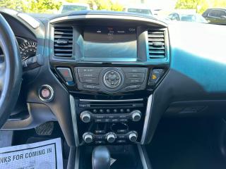 2017 Nissan Pathfinder 4WD 4dr SV - Photo #19