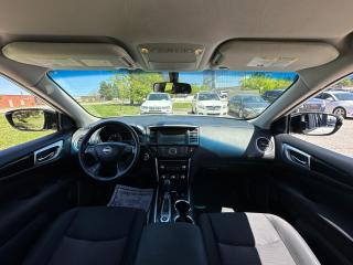 2017 Nissan Pathfinder 4WD 4dr SV - Photo #26