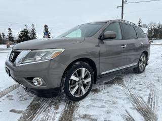 Used 2013 Nissan Pathfinder SL for sale in Harriston, ON