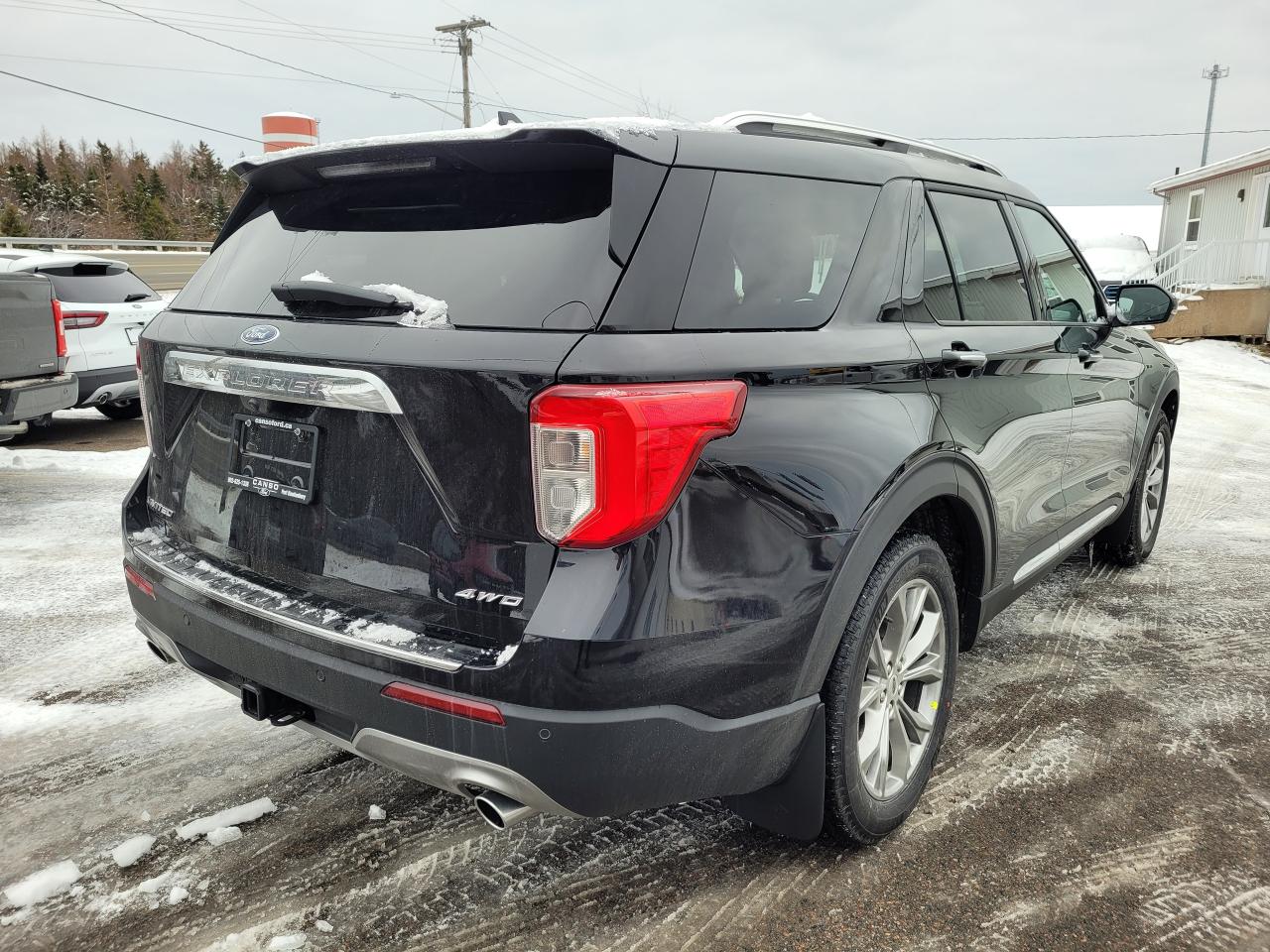 2023 Ford Explorer Limited 4WD Photo5