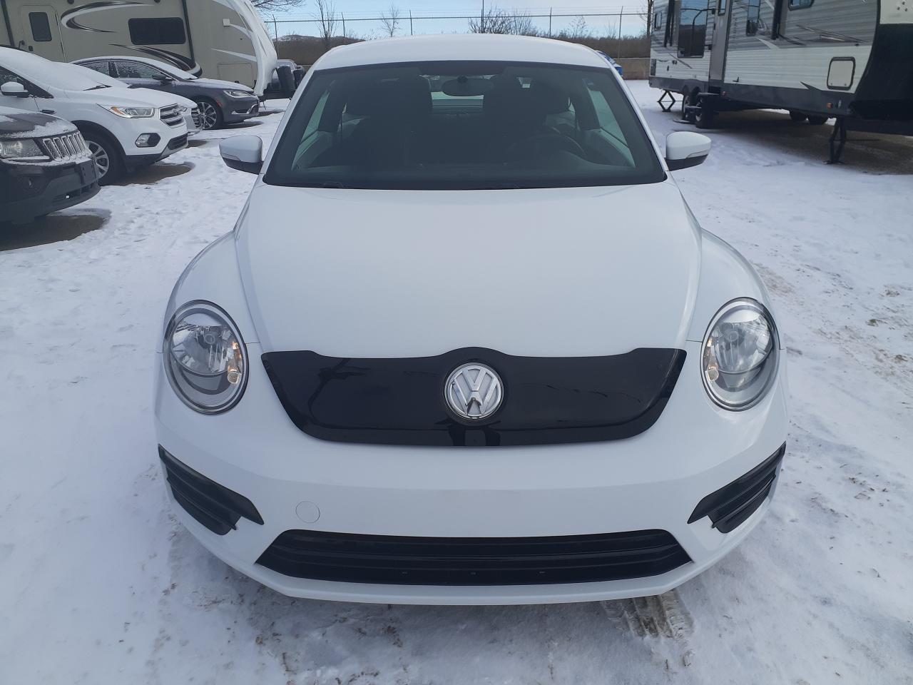 2017 Volkswagen Beetle Back up Camera Heated Seats - Photo #2