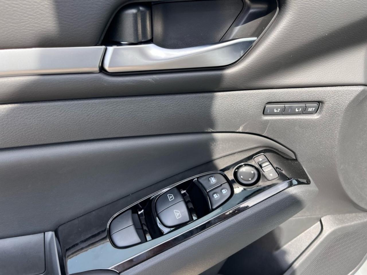 2024 Nissan Altima PLATINUM AWD Photo