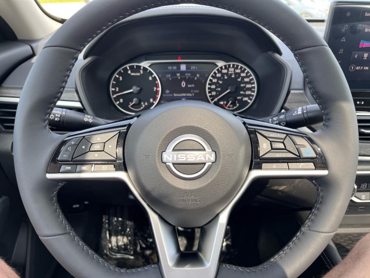 2024 Nissan Altima PLATINUM AWD Photo