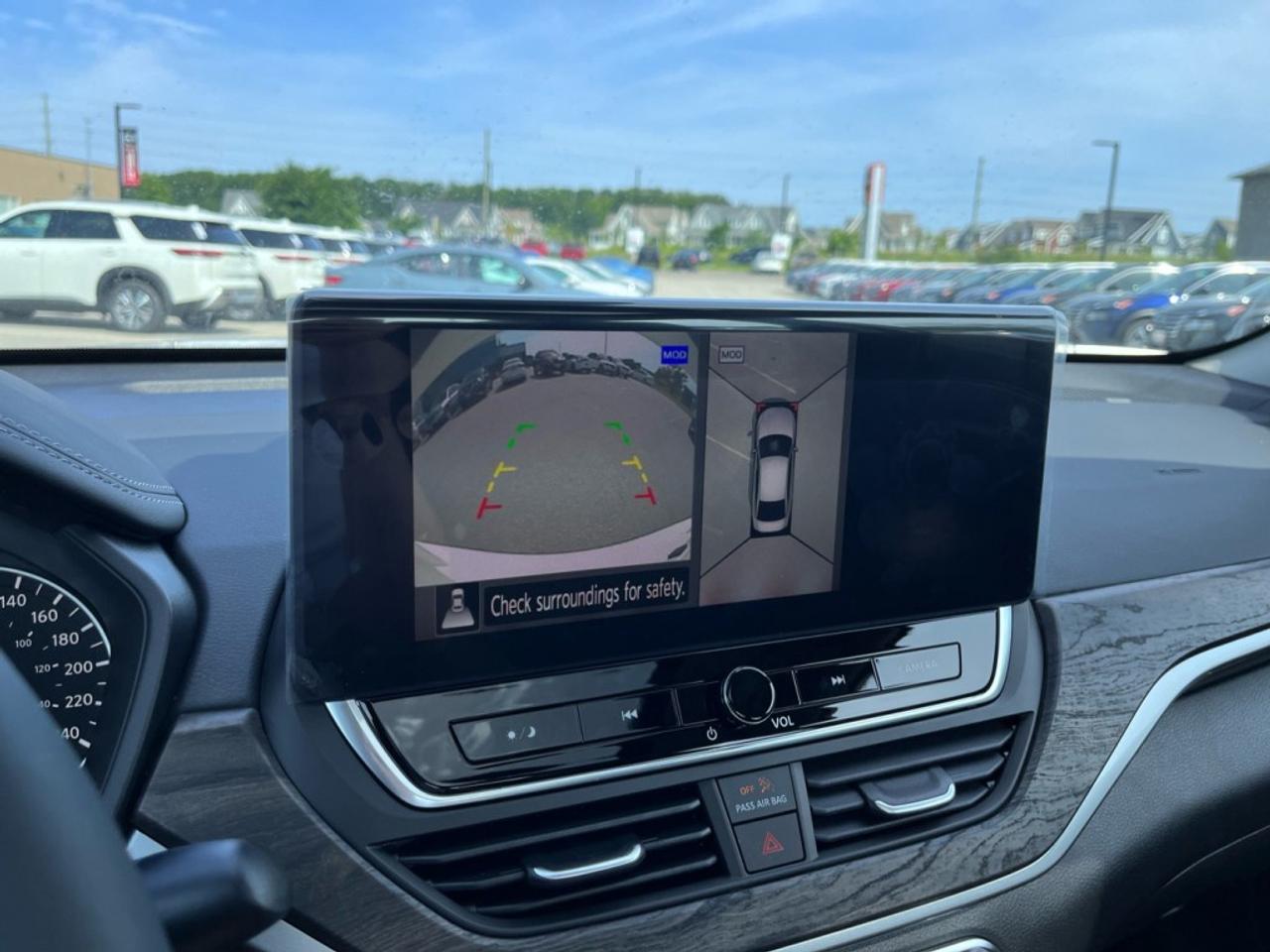 2024 Nissan Altima PLATINUM AWD Photo