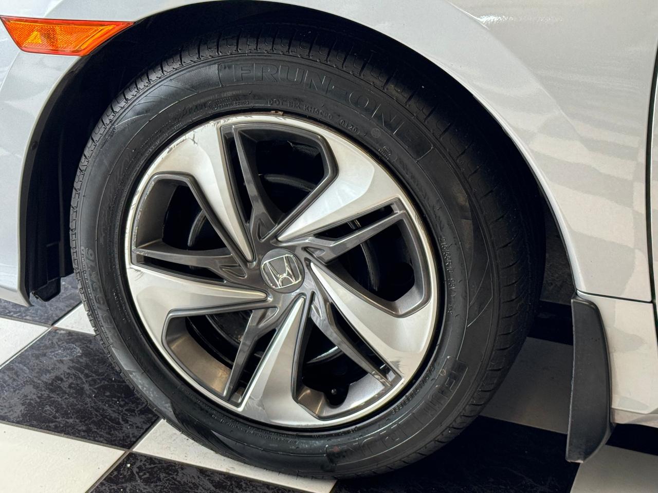 2019 Honda Civic LX+Adaptive Cruise+LaneKeep+ApplePlay+CLEAN CARFAX - Photo #51