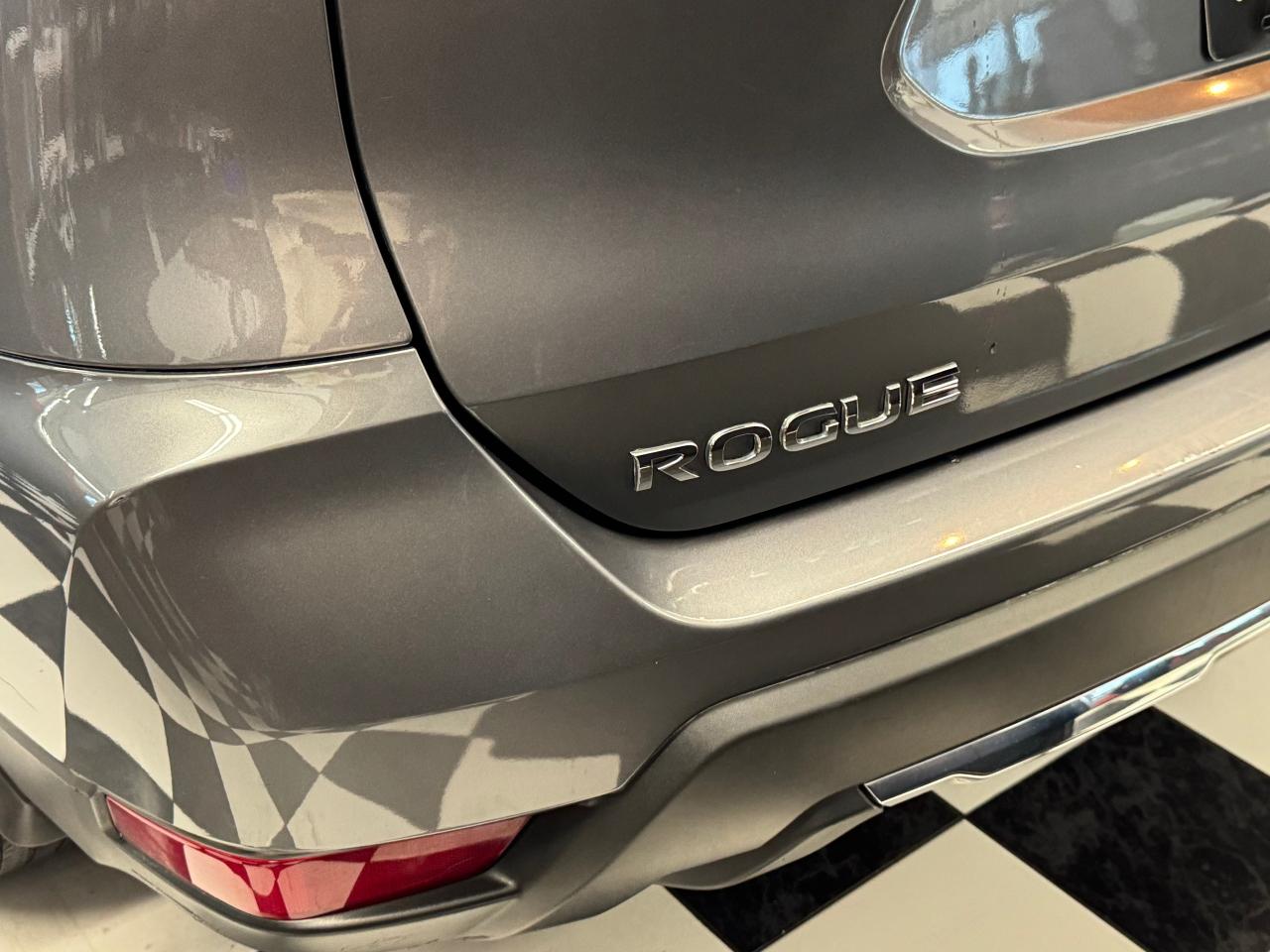 2019 Nissan Rogue SV TECH+Camera+ApplePlay+Heated Seats+Lane Keep Photo117