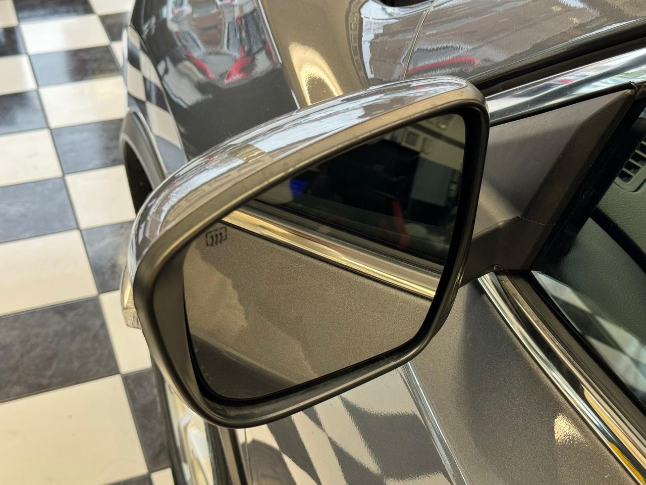 2019 Nissan Rogue SV TECH+Camera+ApplePlay+Heated Seats+Lane Keep Photo114