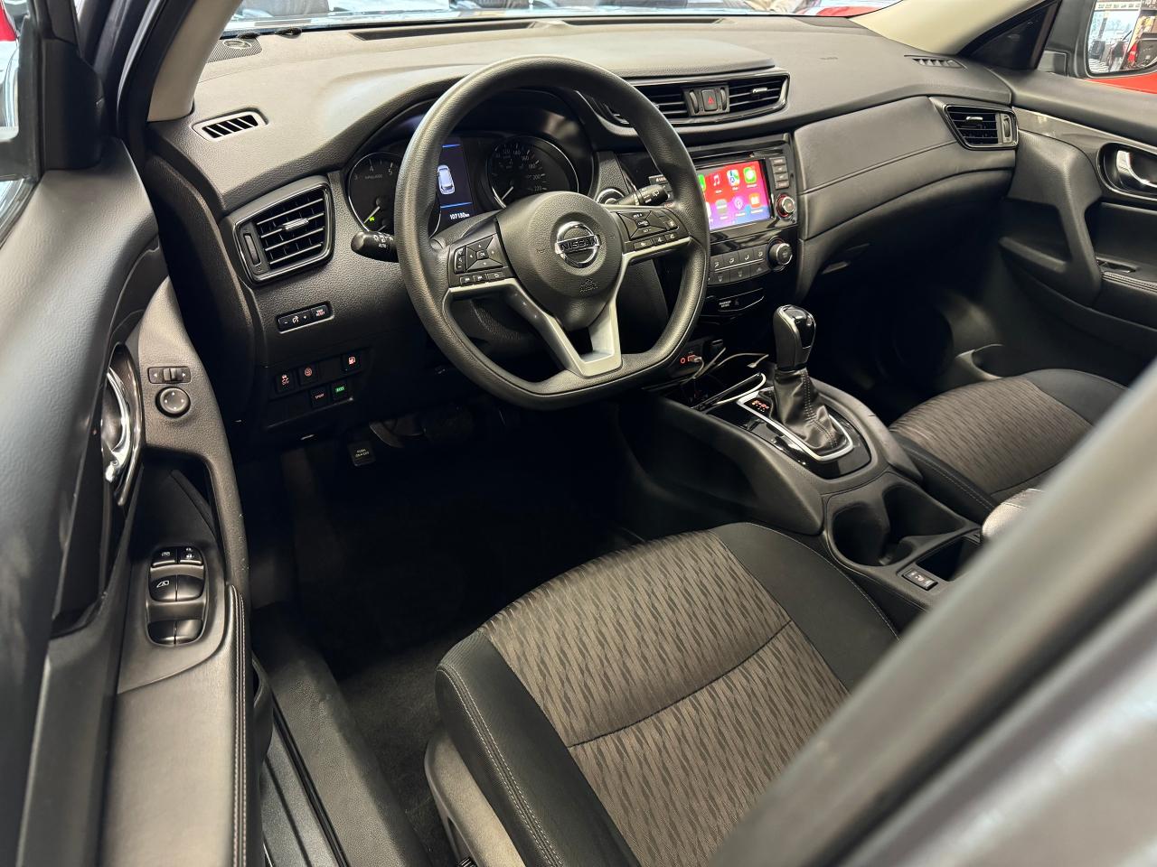 2019 Nissan Rogue SV TECH+Camera+ApplePlay+Heated Seats+Lane Keep Photo19