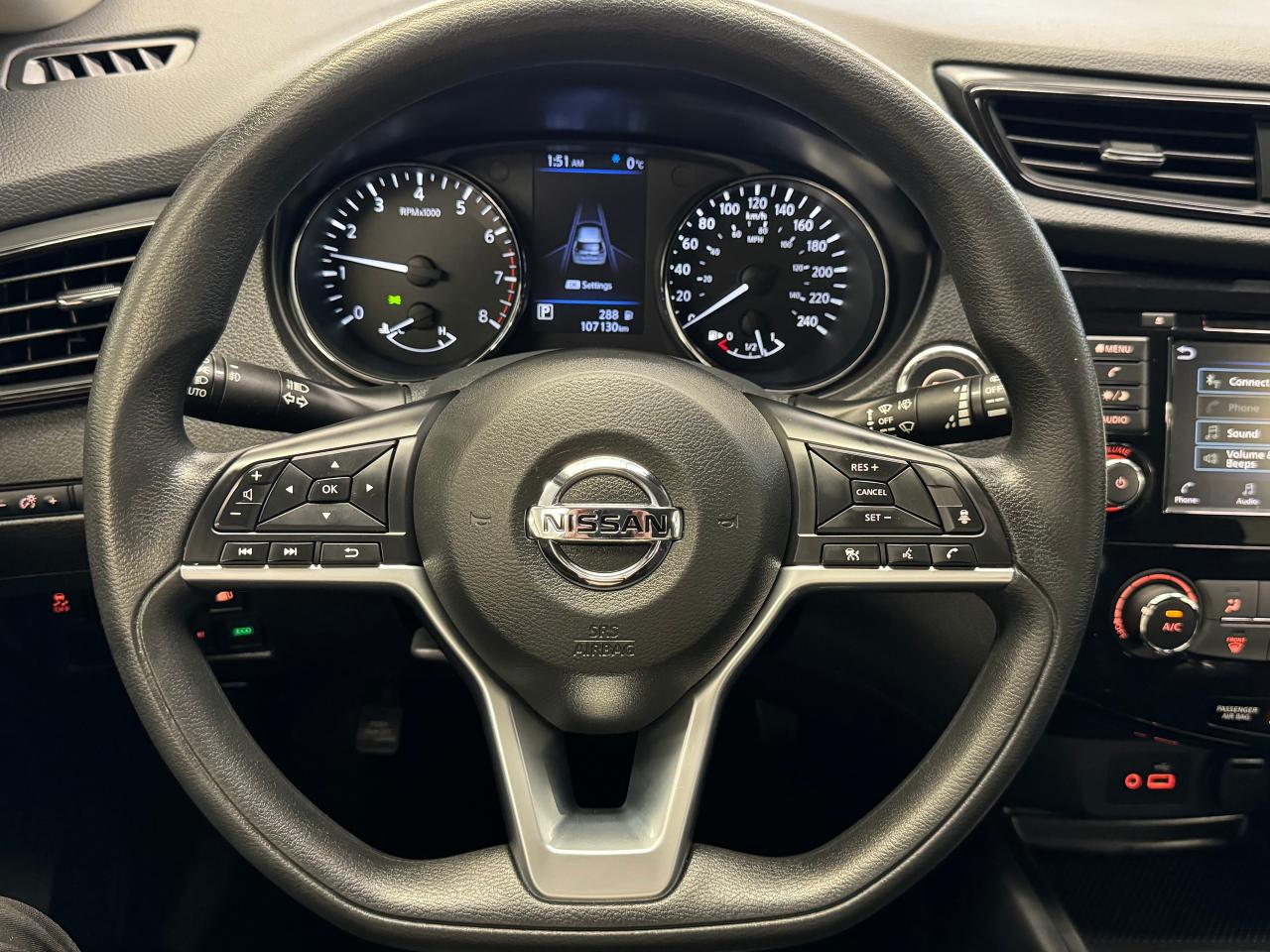2019 Nissan Rogue SV TECH+Camera+ApplePlay+Heated Seats+Lane Keep Photo9