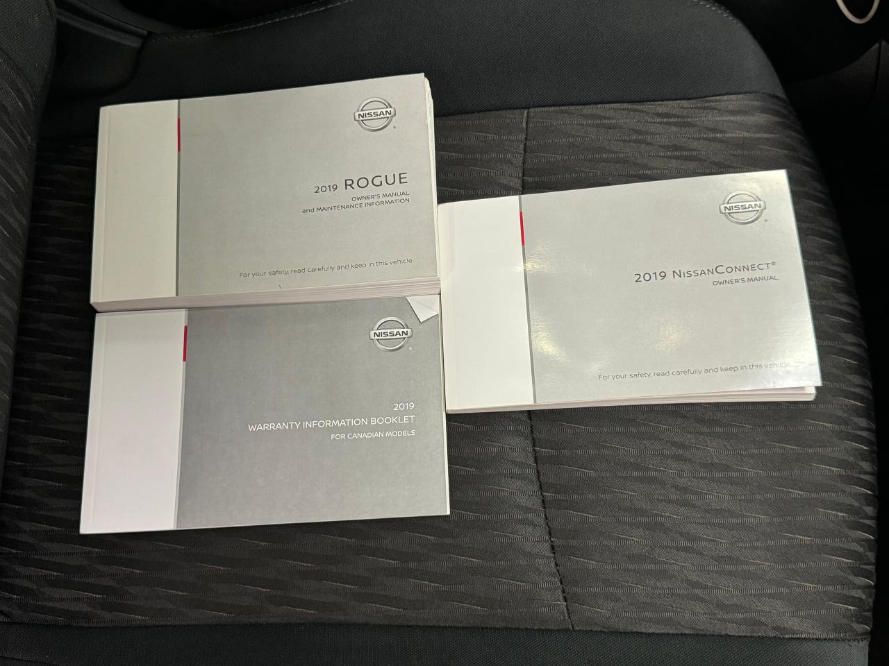 2019 Nissan Rogue SV TECH+Camera+ApplePlay+Heated Seats+Lane Keep Photo89