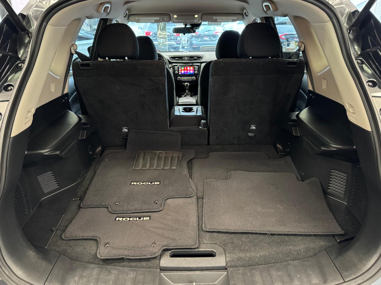 2019 Nissan Rogue SV TECH+Camera+ApplePlay+Heated Seats+Lane Keep Photo27