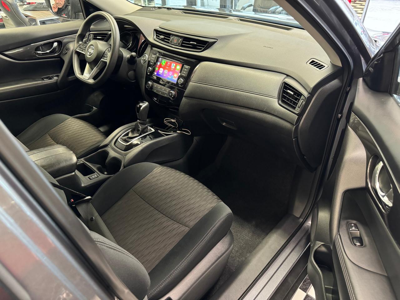 2019 Nissan Rogue SV TECH+Camera+ApplePlay+Heated Seats+Lane Keep - Photo #22