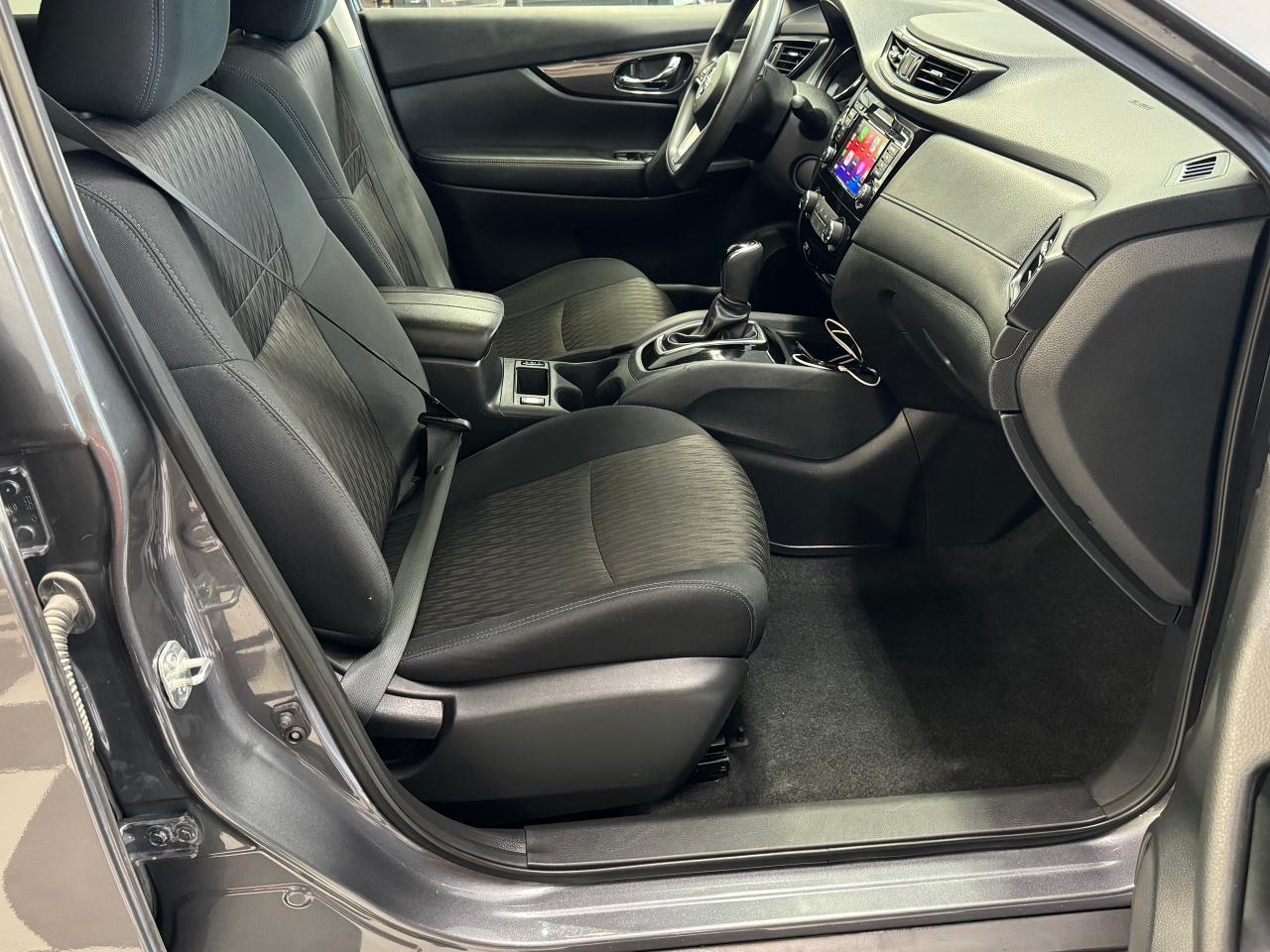 2019 Nissan Rogue SV TECH+Camera+ApplePlay+Heated Seats+Lane Keep Photo84
