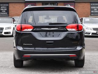 2017 Chrysler Pacifica Touring-L - Photo #5