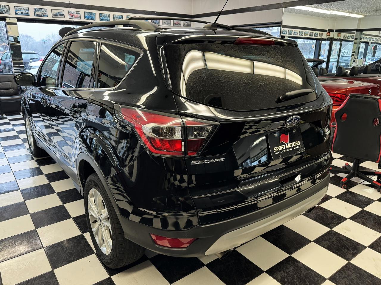 2017 Ford Escape SE+Heated Leather+Roof+GPS+Camera - Photo #2
