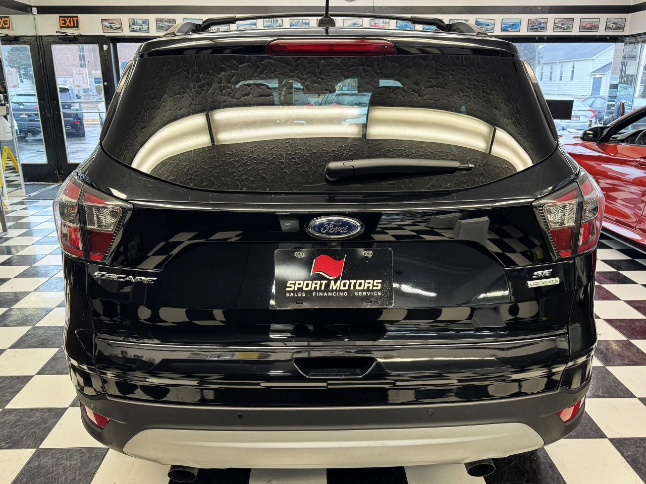 2017 Ford Escape SE+Heated Leather+Roof+GPS+Camera - Photo #3