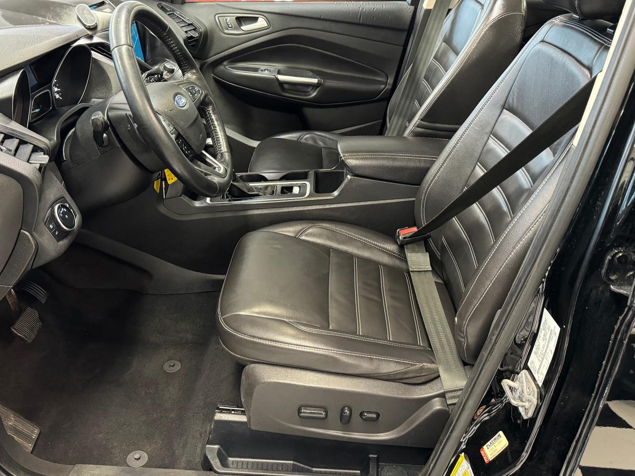 2017 Ford Escape SE+Heated Leather+Roof+GPS+Camera Photo80