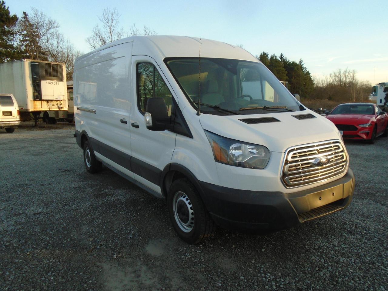 2019 Ford Transit VAN T-250 148  Med Rf - Photo #5