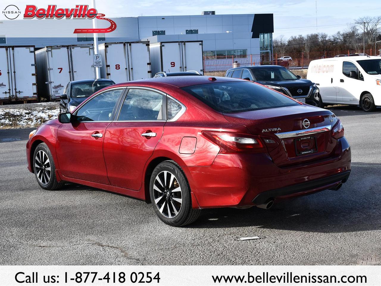 2018 Nissan Altima CLEAN CARFAX, SUNROOF, NAVIGATION Photo3