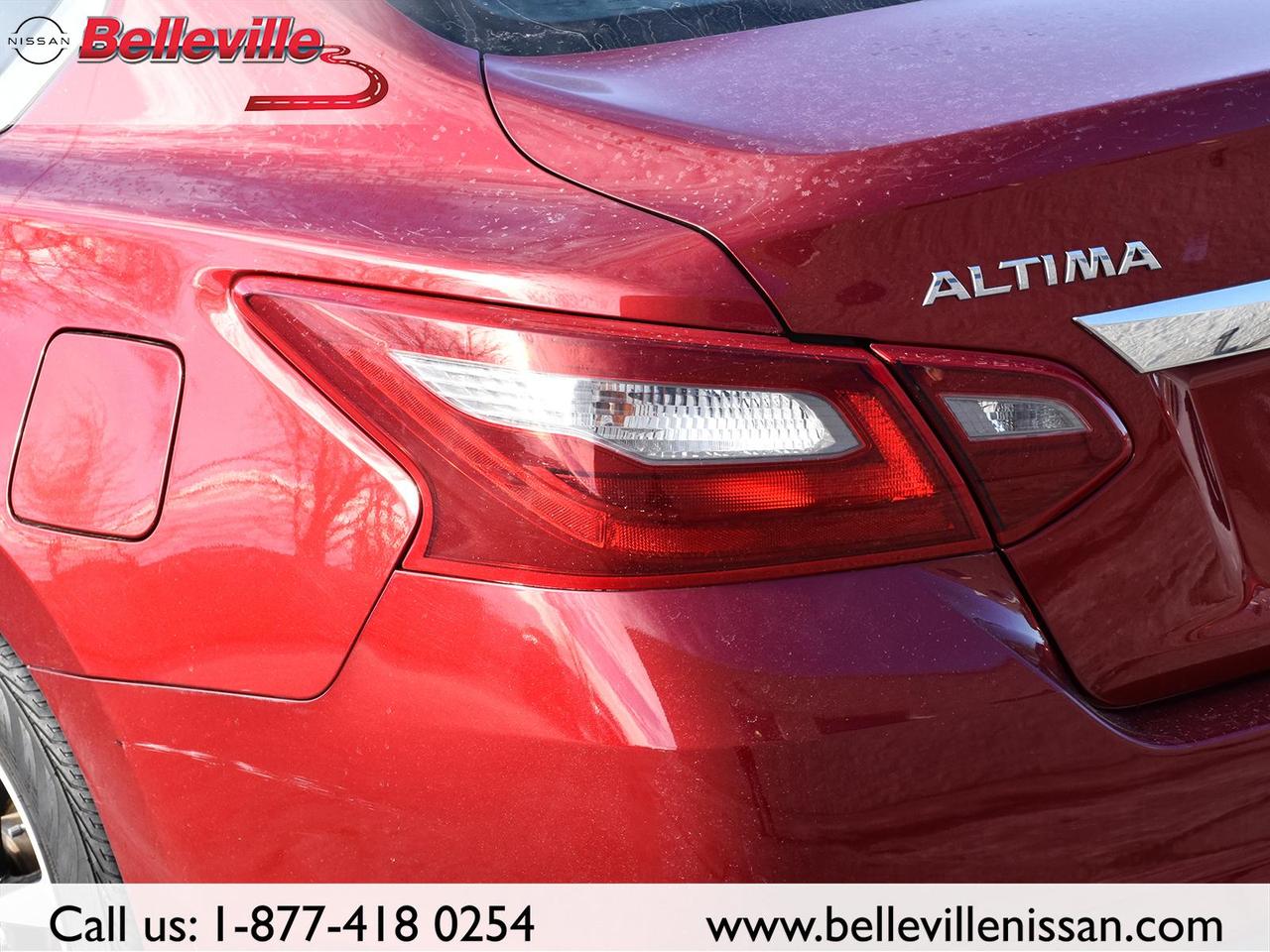 2018 Nissan Altima CLEAN CARFAX, SUNROOF, NAVIGATION Photo