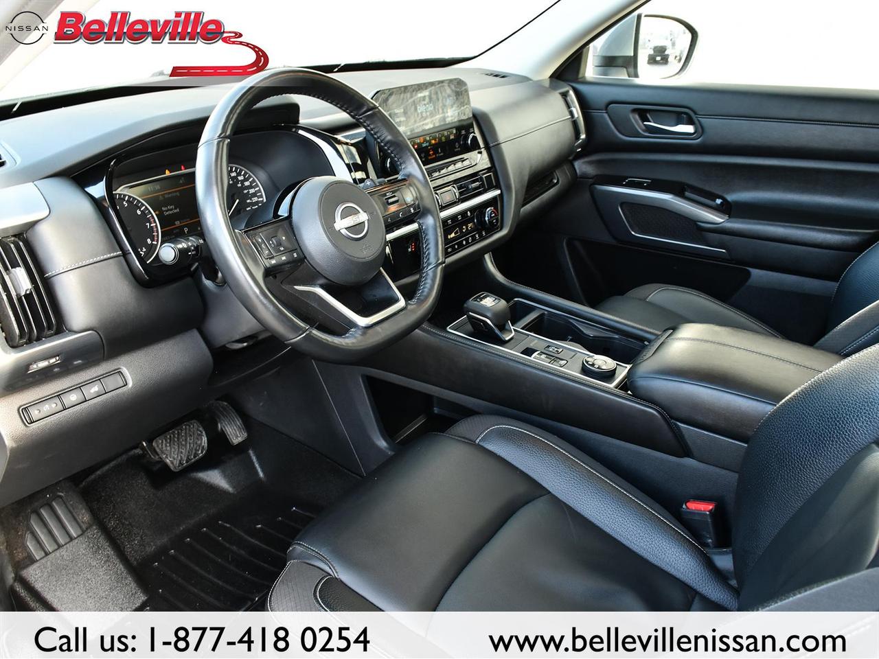 2022 Nissan Pathfinder SL AWD CLEAN CARFAX, LEATHER, SUNROOF, NAVIGATION Photo