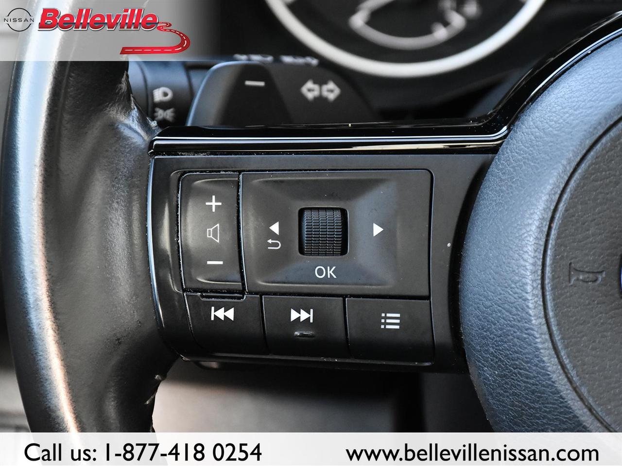 2022 Nissan Pathfinder SL AWD CLEAN CARFAX, LEATHER, SUNROOF, NAVIGATION Photo