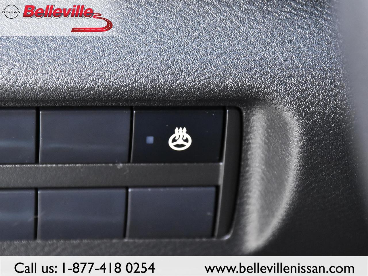 2021 Nissan Kicks SR 1 OWNER CLEAN CARFAX HEATED SEATS, EXT WARRANTY Photo