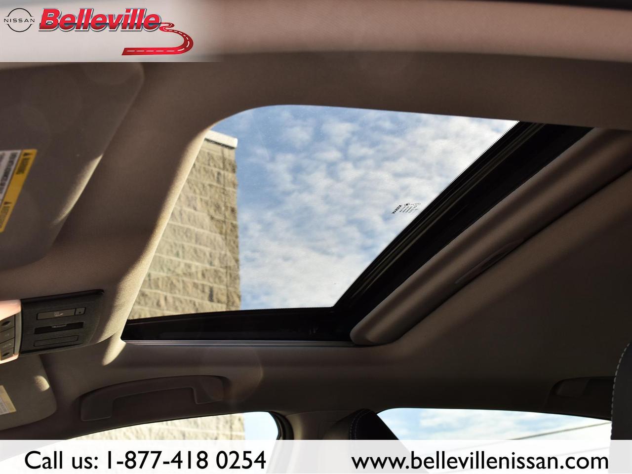 2020 Nissan Altima 2.5 Platinum, LEATHER, SUNROOF, NAVIGATION AWD Photo
