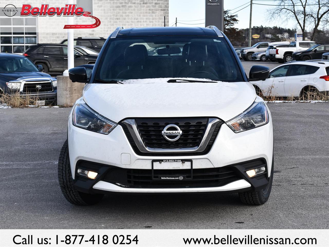 2019 Nissan Kicks SR 1 OWNER  HEATED SEATS, BACKUP CAM, SNOW TIRES Photo