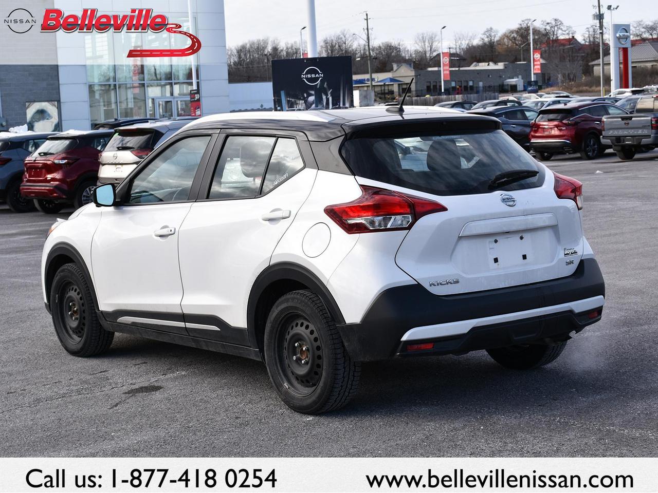 2019 Nissan Kicks SR 1 OWNER  HEATED SEATS, BACKUP CAM, SNOW TIRES Photo3