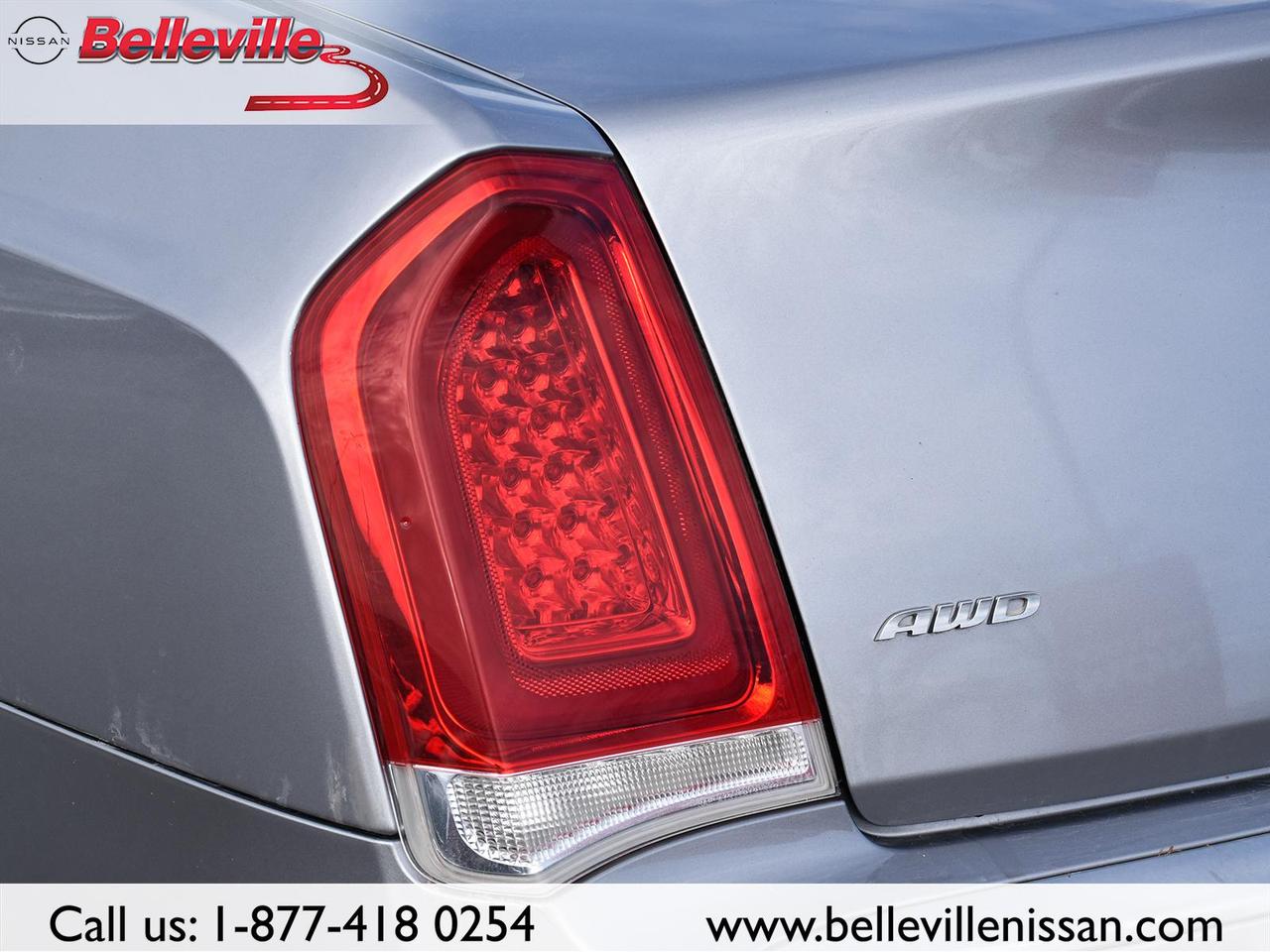 2017 Chrysler 300 300C Platinum AWD, LEATHER, SUNROOF, NAVIGATION. Photo