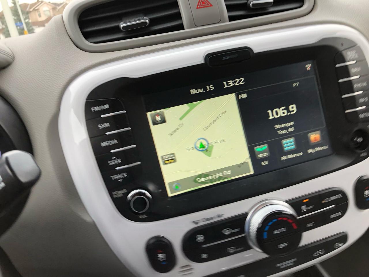 2016 Kia Soul Electric - Photo #11