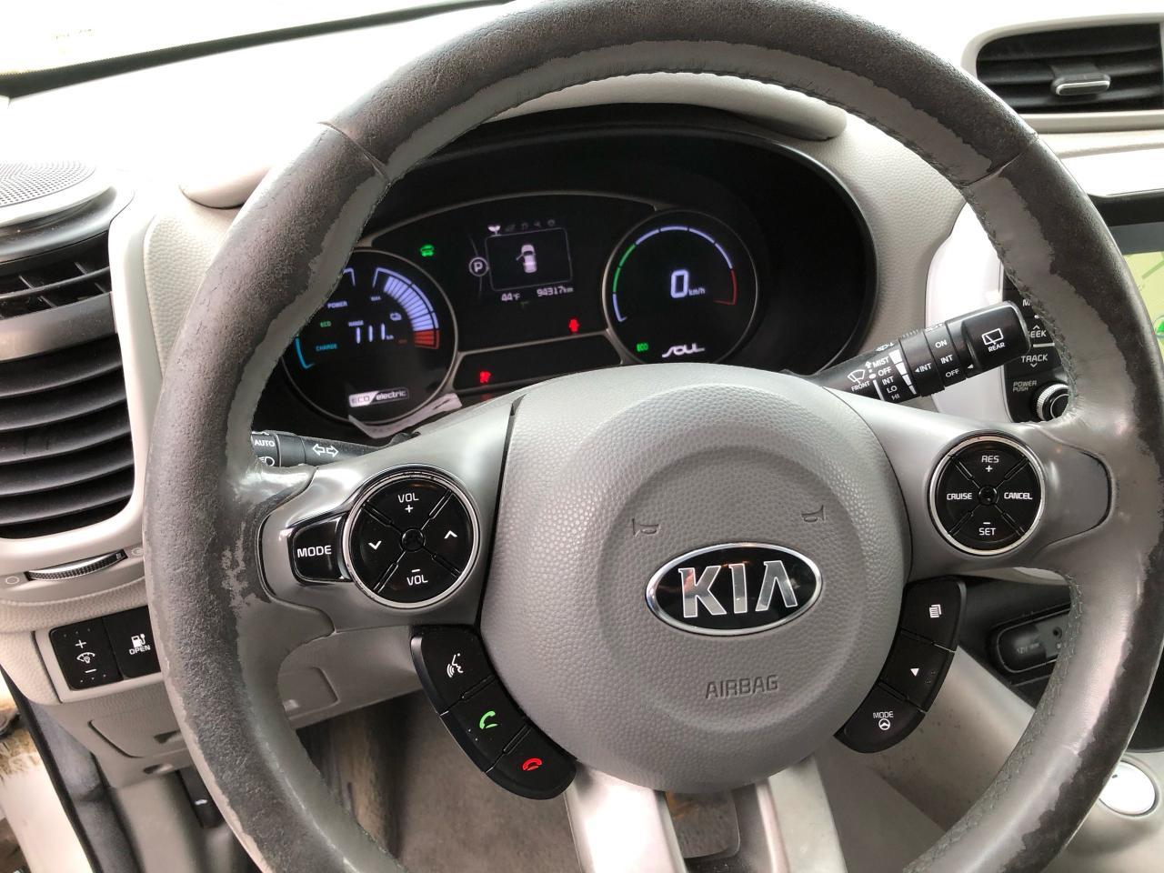 2016 Kia Soul Electric - Photo #8