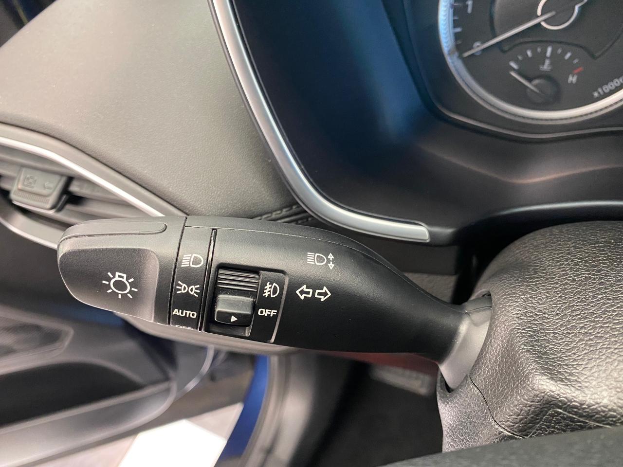 2019 Hyundai Santa Fe Prefferred AWD+New Tires+Brakes+Camera+CLEANCARFAX - Photo #54