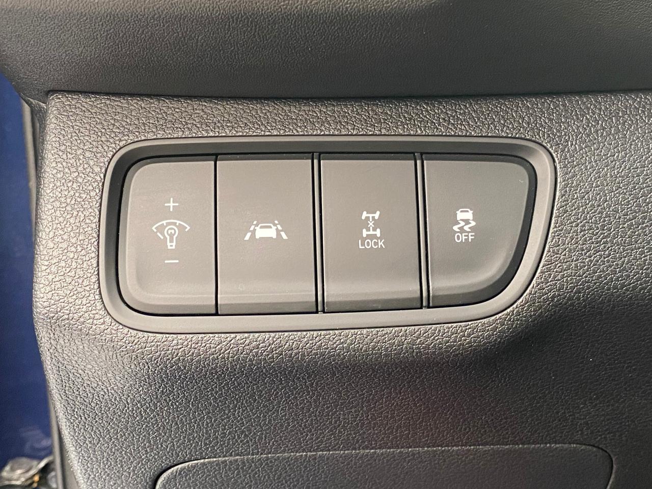 2019 Hyundai Santa Fe Prefferred AWD+New Tires+Brakes+Camera+CLEANCARFAX - Photo #55