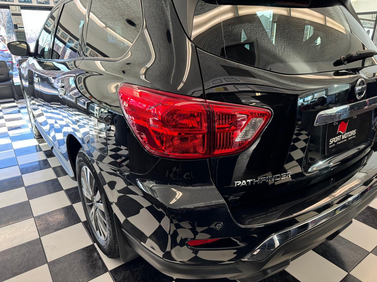 2019 Nissan Pathfinder S 4WD 7 Passenger+GPS+CAM+Remote Start+CLEANCARFAX - Photo #45