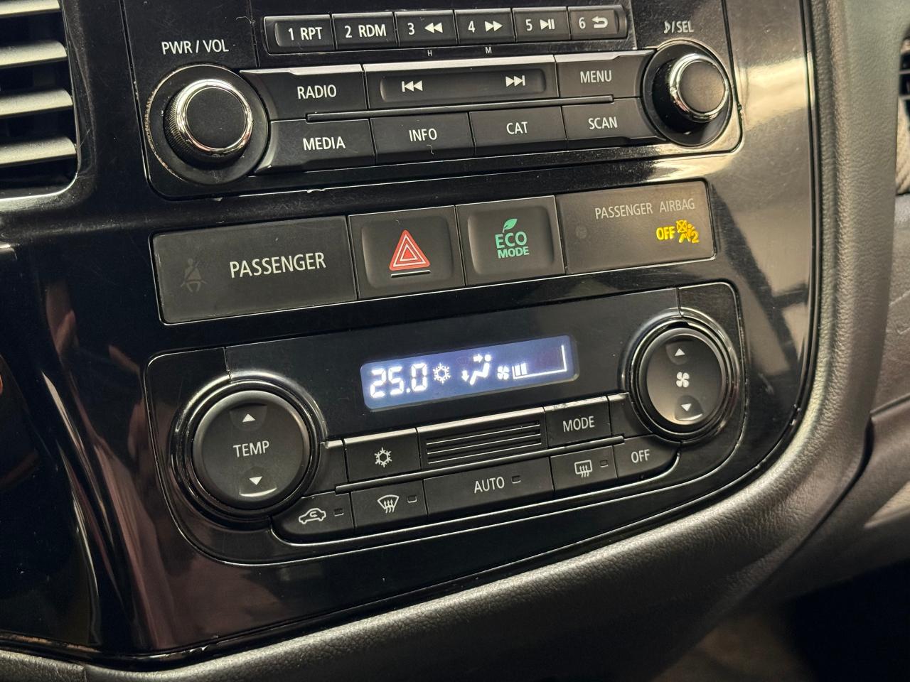 2016 Mitsubishi Outlander ES AWC+Heated Seats+A/C+Clean Carfax - Photo #30
