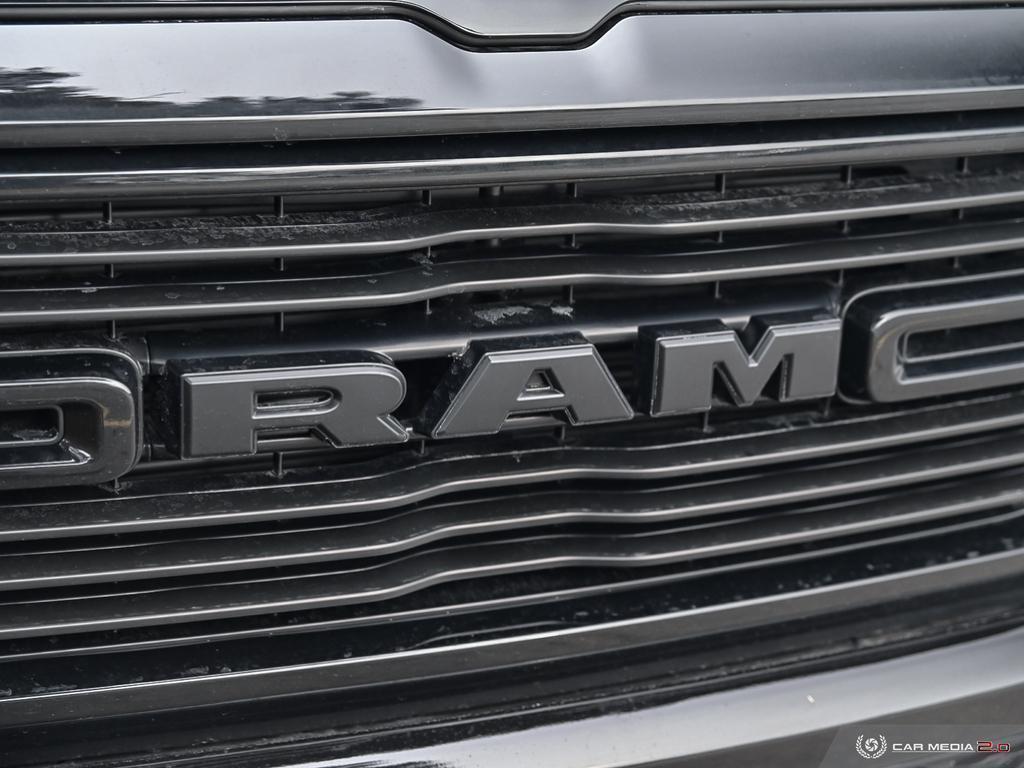 2023 RAM 1500 Sport | PANORAMIC ROOF - Photo #9