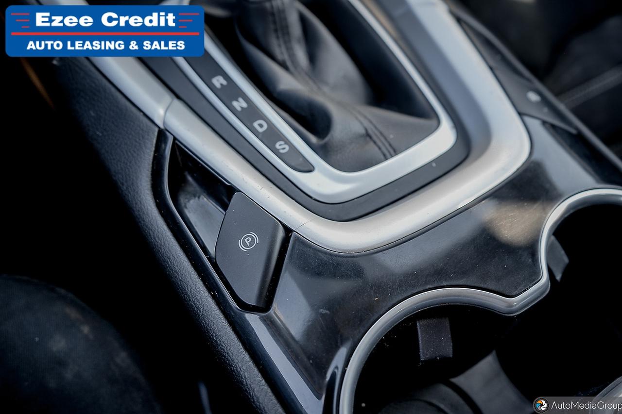 2016 Ford Fusion SE Photo