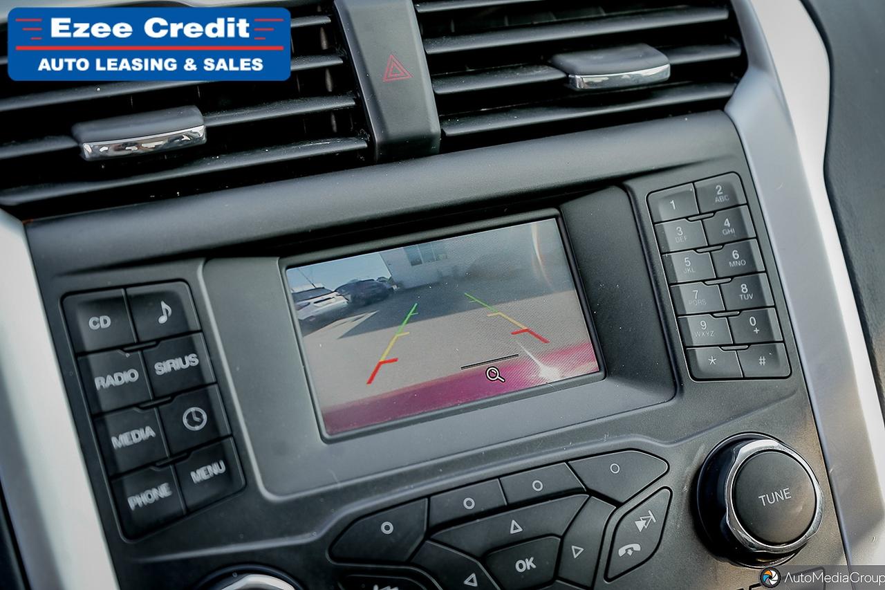 2016 Ford Fusion SE Photo