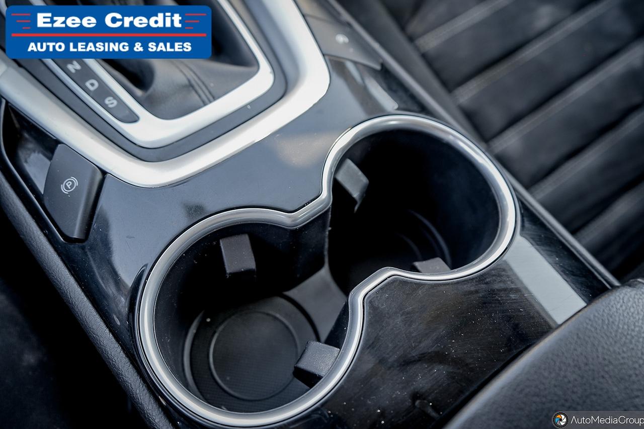 2016 Ford Fusion SE Photo