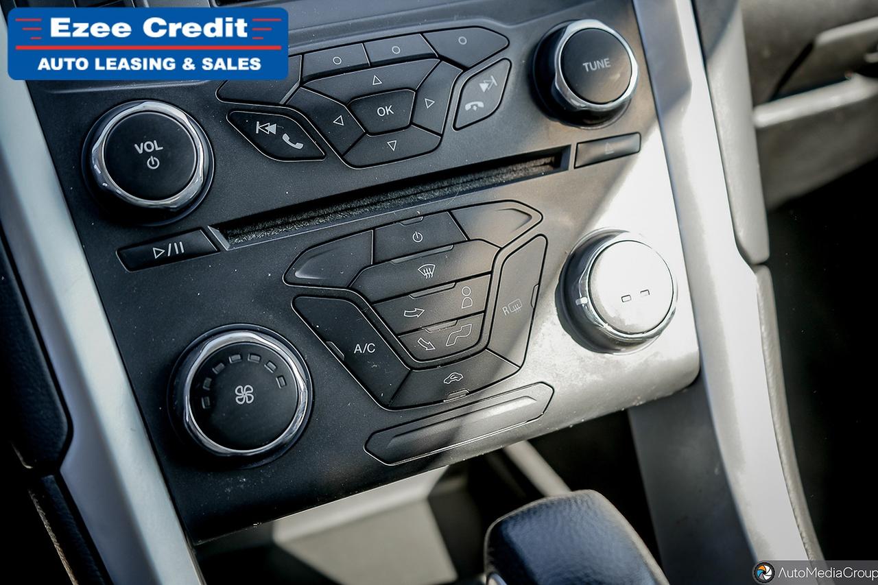 2016 Ford Fusion SE Photo